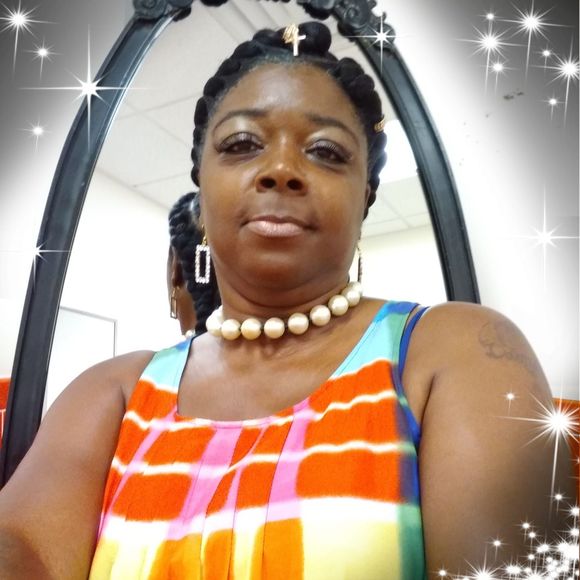 Meet your Posher, Adrian - Picture 1 of 1